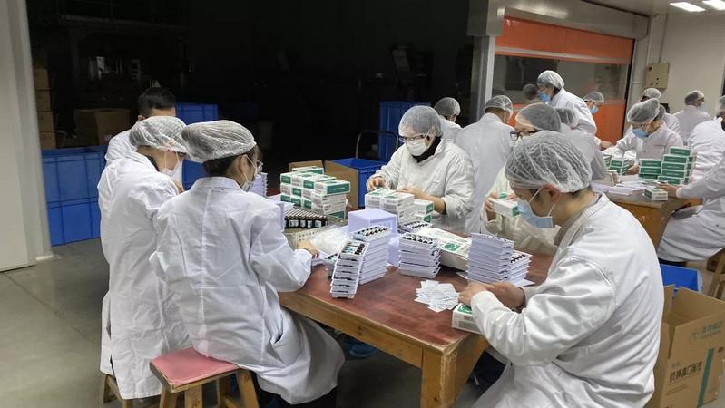 新时代文明实践与基层防疫 (防疫中的新时代文明实践志愿者)