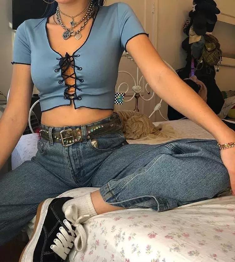 夏天雪纺裙子露肩怎么办 (夏天露肩衣服怎么处理)