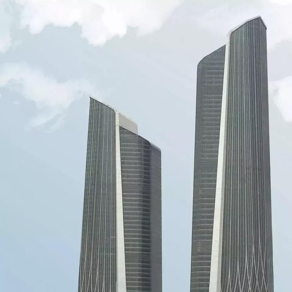 网友吐槽国内十大丑建筑,被人吐槽的中国建筑