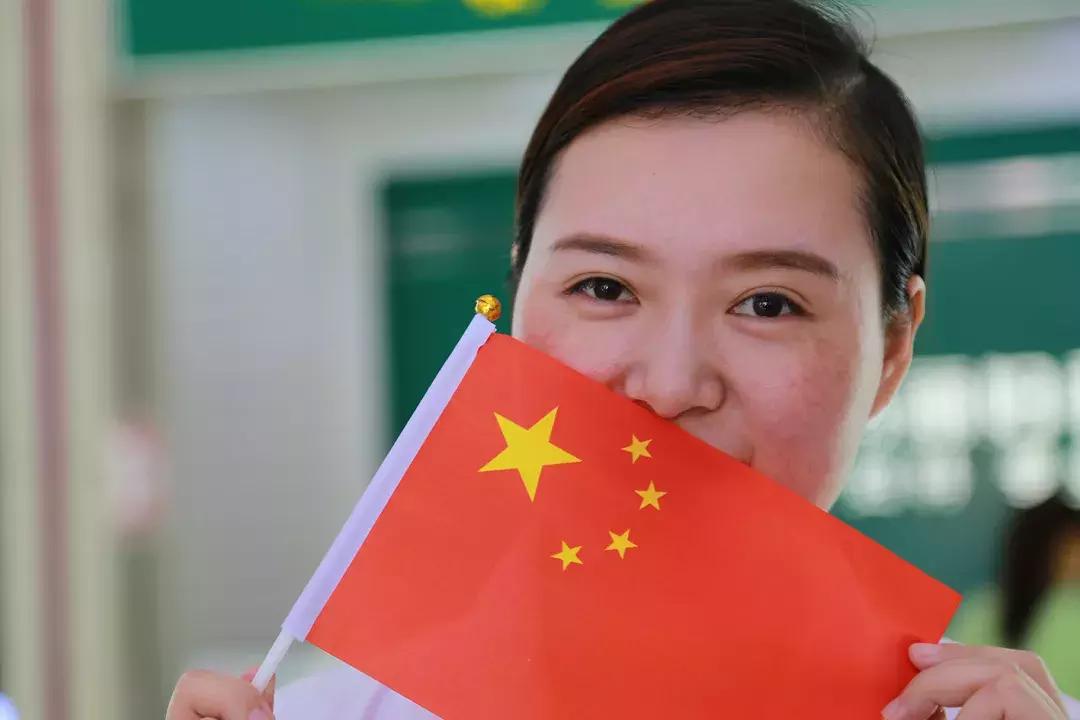 栉风沐雨七十载沧桑巨变铸辉煌,栉风沐雨一百年砥砺前行