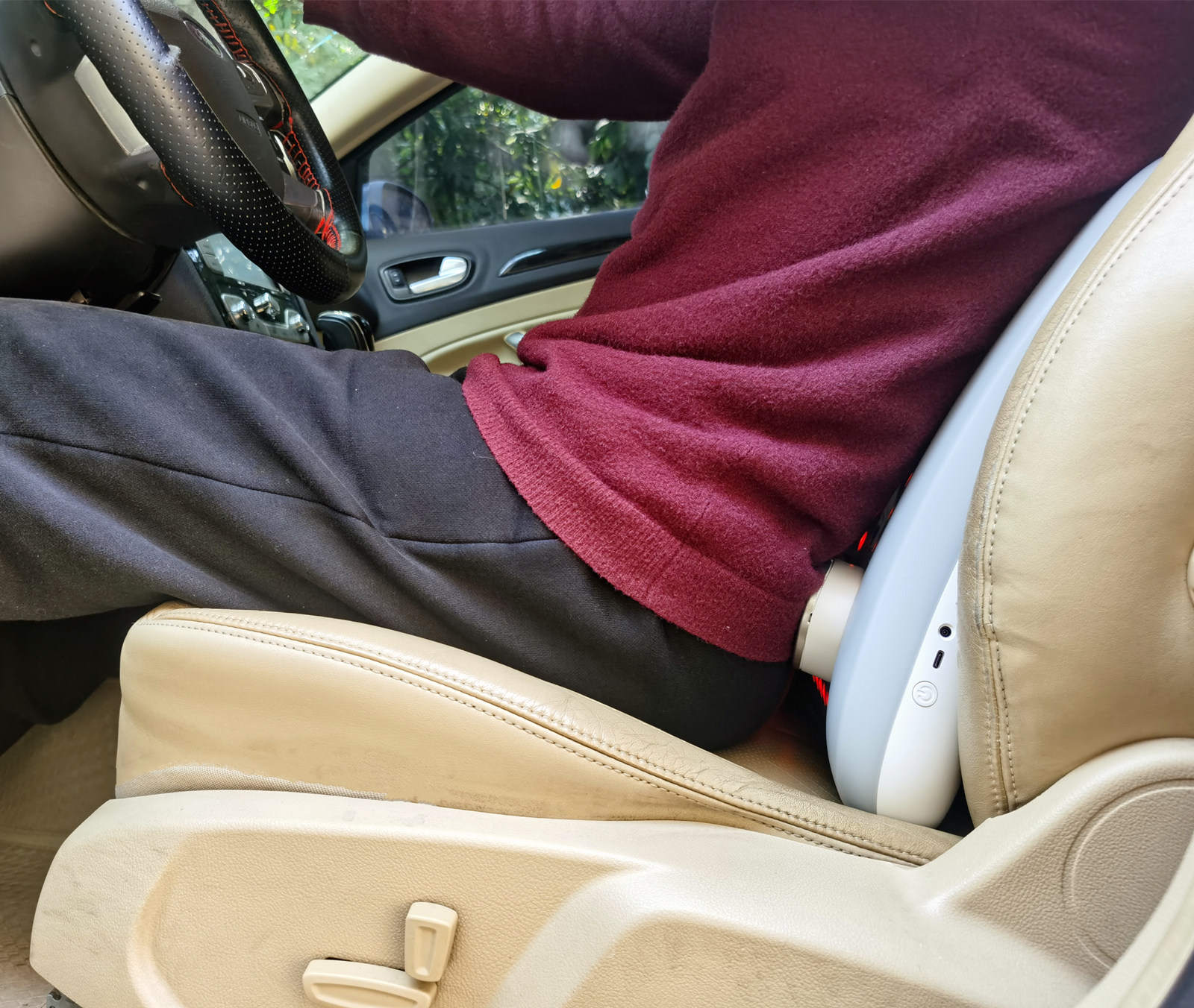 电动腰椎按摩器倍轻松,腰椎拉伸智能按摩器