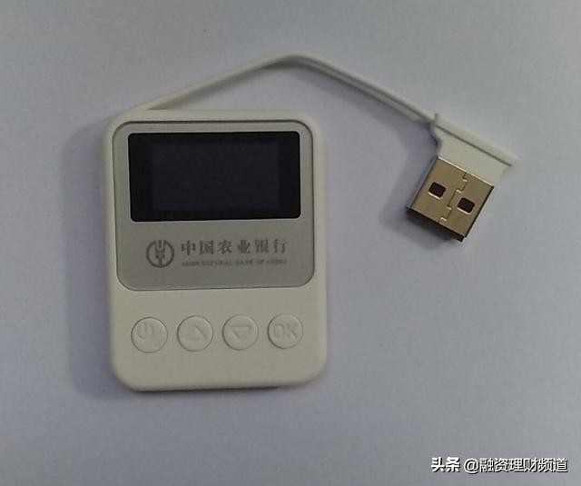 如何查各个银行信用卡预审额度,怎么查银行信用卡预审批额度