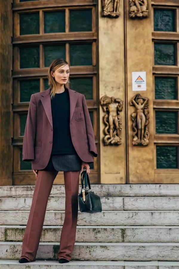 上宽下窄显瘦吗,上宽下窄穿法就是显瘦