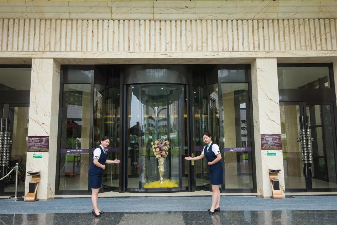 假期度假去酒店玩原来是有道理的，在纽宾凯瓦尔登酒店的一天