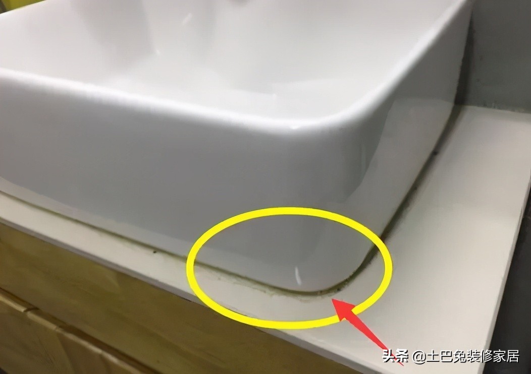 刚装修完的卫生间，被一堆网红神器给毁了