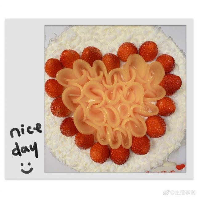 李湘宅家综艺解说,李湘住在中午的家