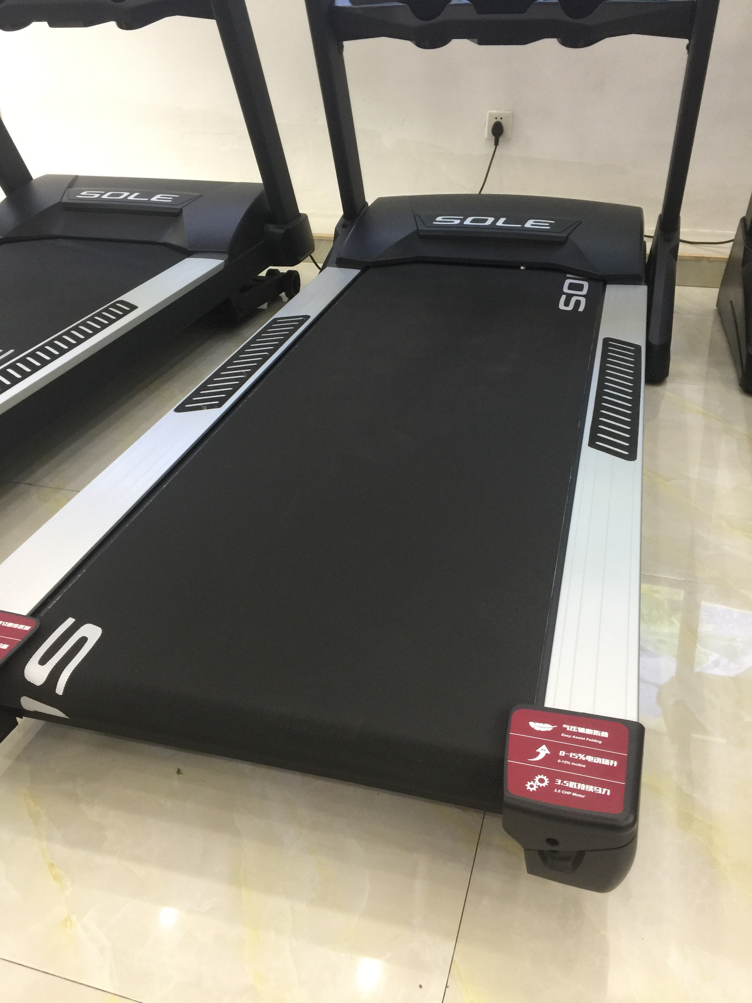 速尔跑步机f63和f80哪个更好,速尔f80pro跑步机怎么样