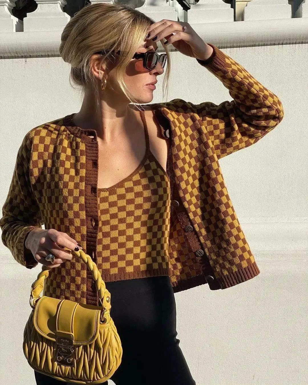 气质针织秋冬穿搭一整套,明星同款针织衫日常穿搭