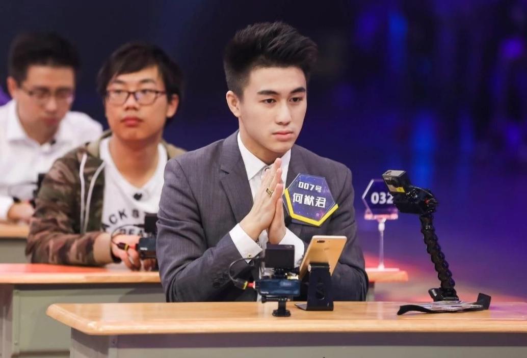 年轻人不愿生孩子，从来不是因为没钱，而是没希望