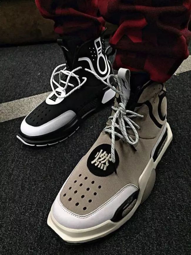 李宁便宜的韦德之道,李宁韦德之道套装哪年发布的