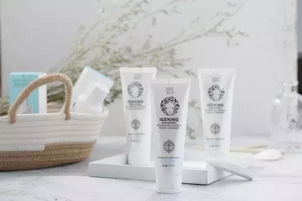 五官再好不如皮肤好抢眼!每天不到10块钱,让你嫩得像换张脸