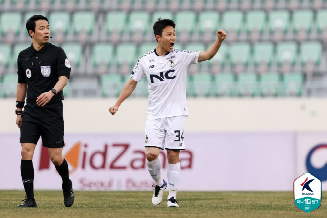 k2瓒崇悆鑱旇禌瀹屾暣瑙嗛,k2vs涓夎彵