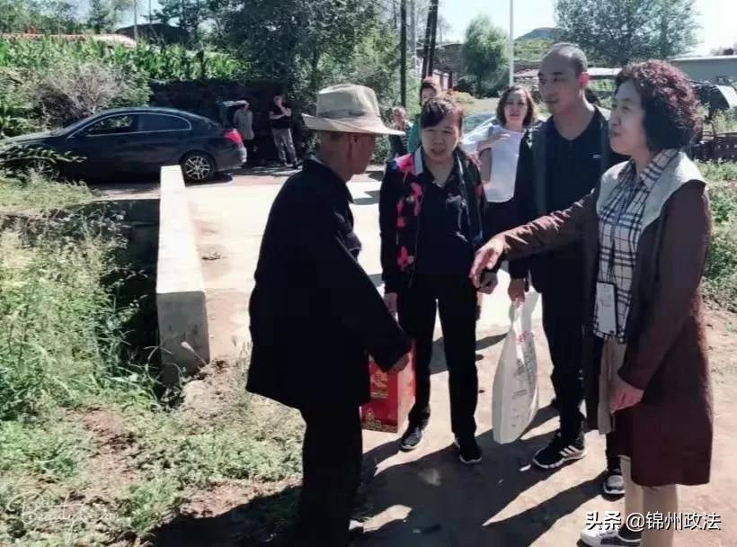 妇联开展巾帼创业创新工作,区妇联深入农村调研妇女创业工作