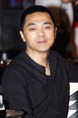 宋丹丹的前夫英达现状,宋丹丹的前夫英达是少数民族吗