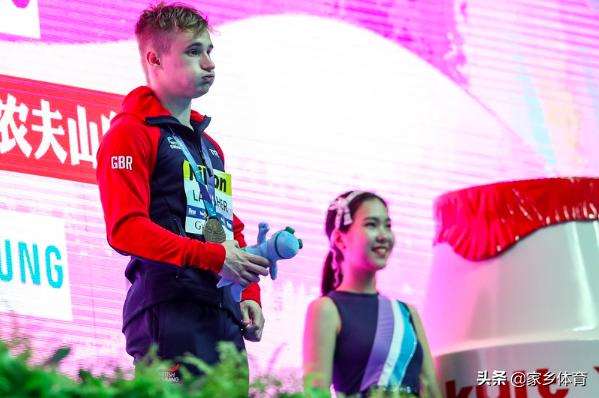 大反转，英国名将最后一跳重大失误抱头痛哭，中国双保险侥幸夺冠