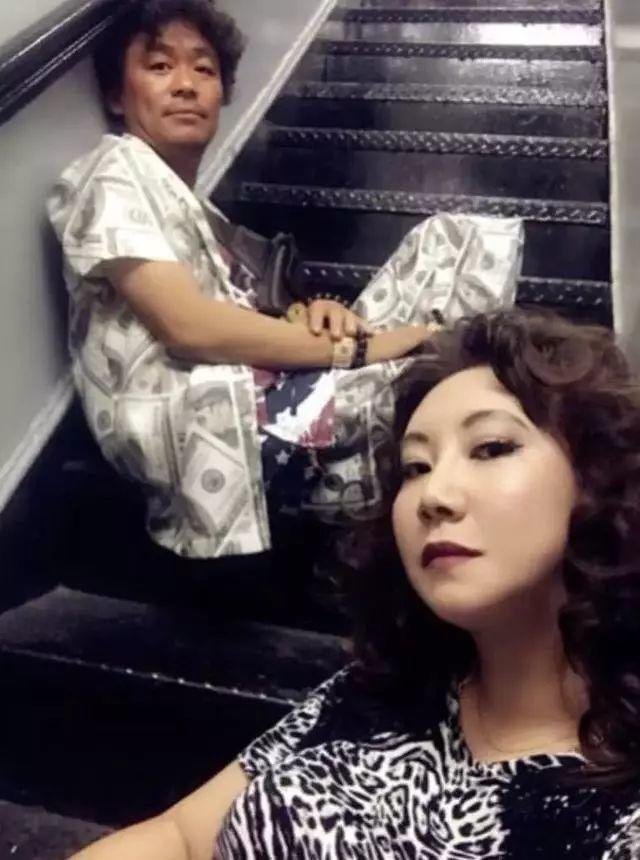 曾被周星驰雪藏，如今开保时捷住上海市中心，38岁范湉湉励志人生