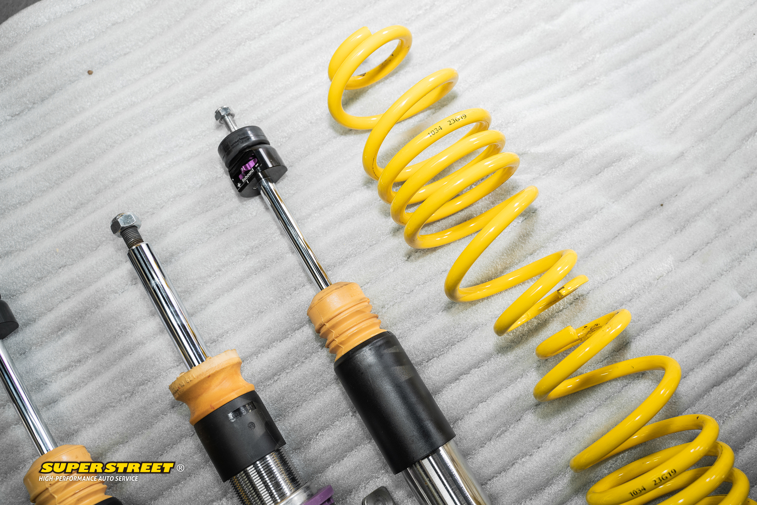 奥迪S3拆掉BILSTEINB16，换上KWV3绞牙避震，只想更舒适。