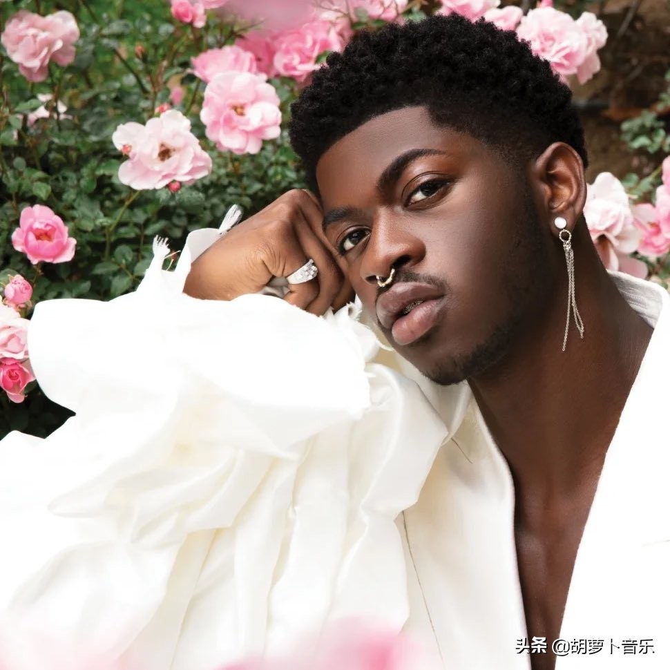 格莱美经典现场侃爷蕾哈娜,侃爷蕾哈娜diamonds