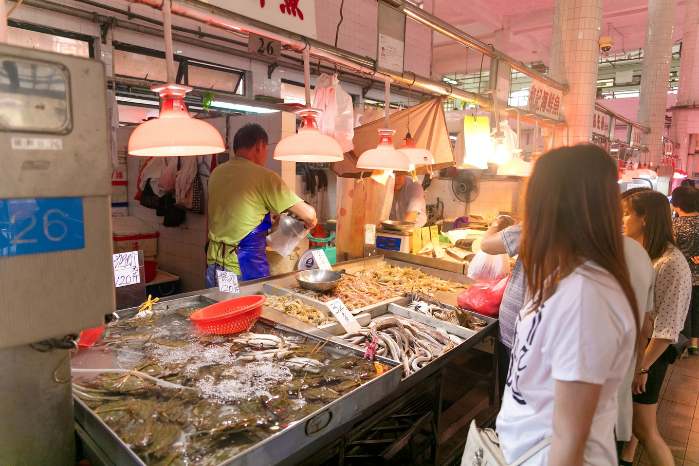 内地游客澳门购物,大陆游客香港购物花钱