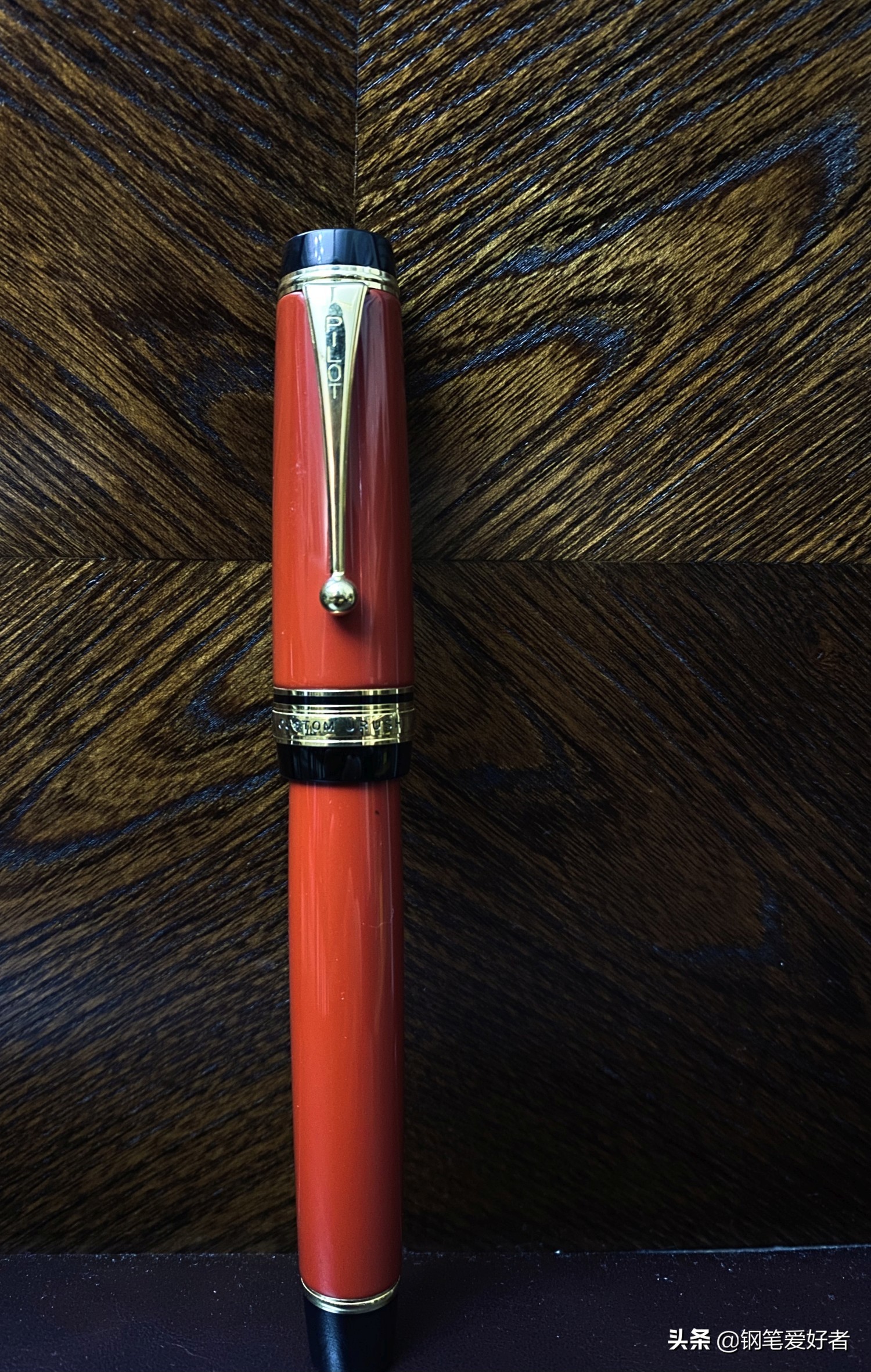 百乐custom系列所有笔尖粗细,百乐透明蓝色钢笔