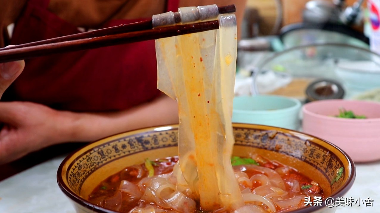 纯手工制作土豆粉不用任何添加剂,爽滑劲道的土豆粉