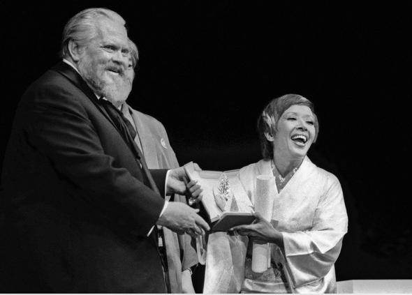 年轻女明星脑梗去世 (日本女星脑梗)