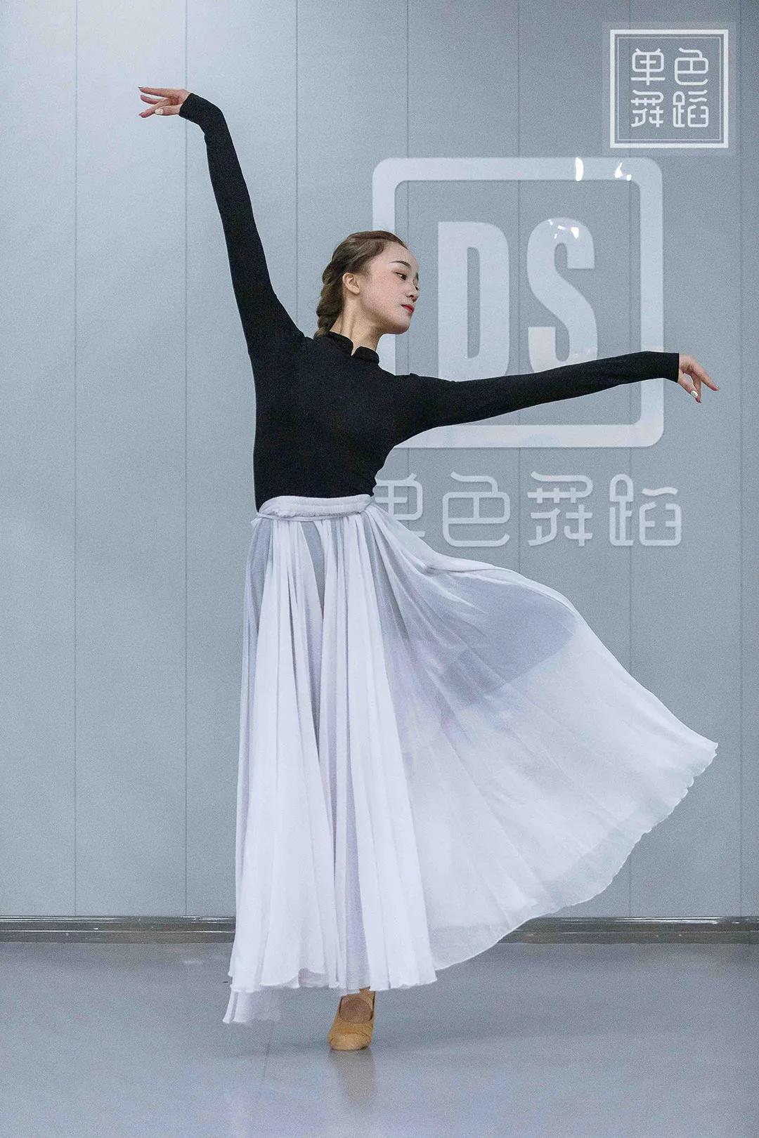 学舞蹈女孩真的很美,学舞蹈的女生究竟能美到什么程度