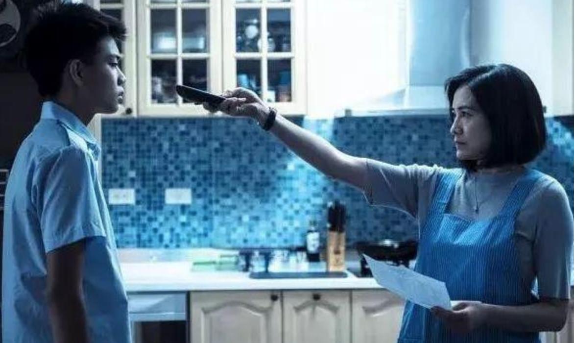 “妈妈是为了你好”，把控制说成爱，对孩子伤害很深