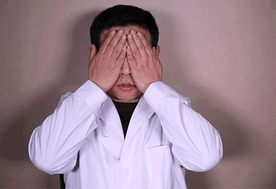 十指抓伸：对便秘，预防中风，手脚冰凉很有效（小动作大作用）