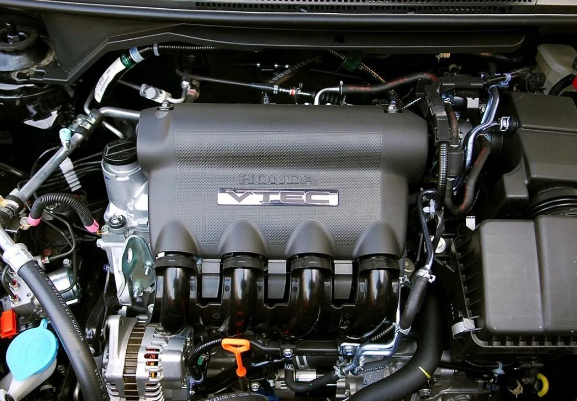 一万左右的日产蓝鸟值得买么,花冠哪款车最值得买