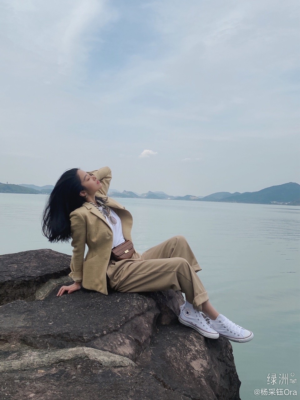 杨采钰法式风穿搭特点,杨采钰复古穿搭