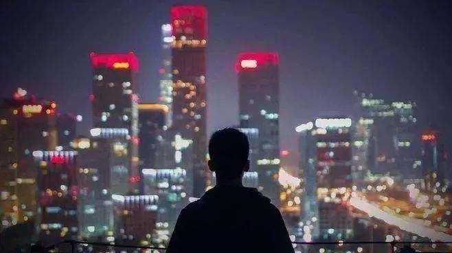 哪里适合年轻人生活,哪个城市最适合年轻人