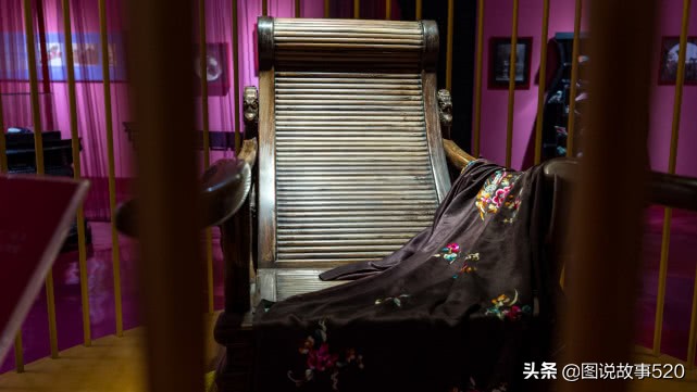 小脚一裹眼泪一缸,小脚三寸鞋