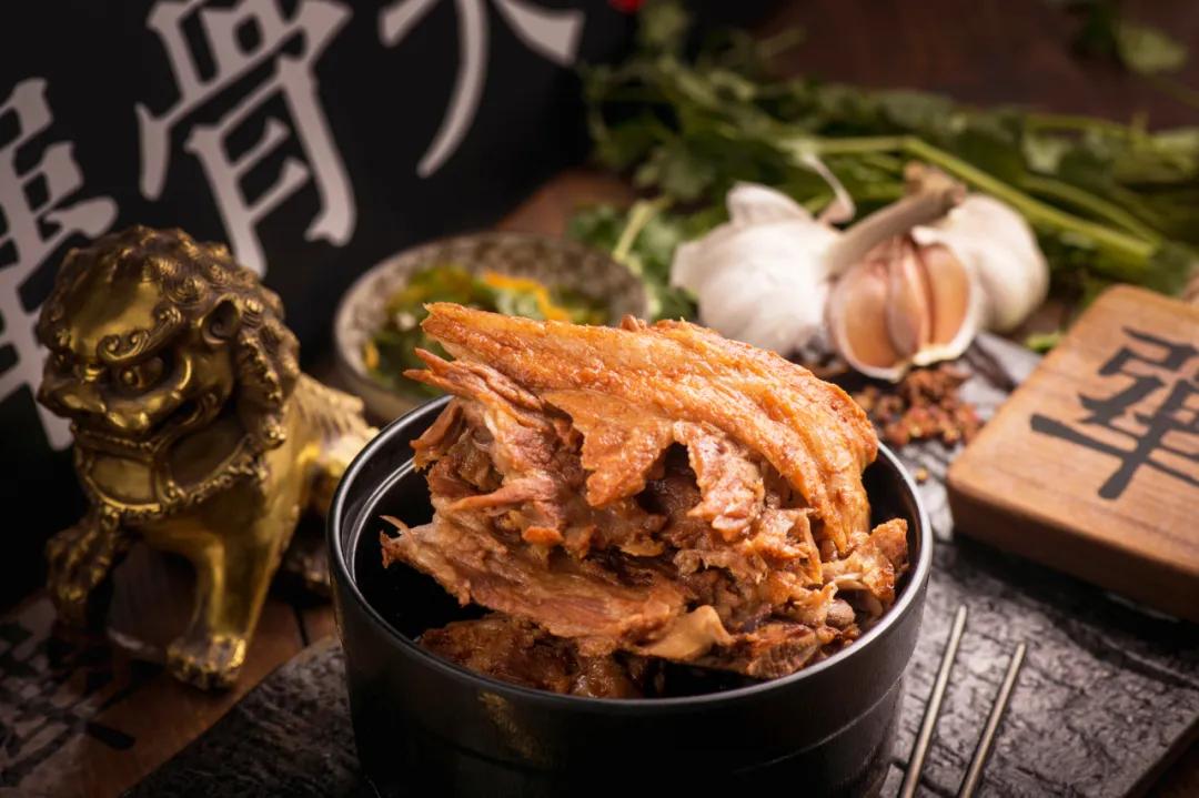 白手起家创业4年营业额2500万,白手起家创业3年营业两千万