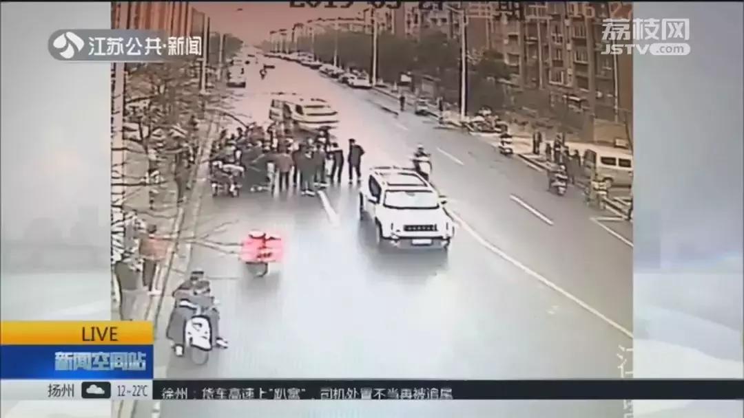 11岁女孩脾脏被摘除,8岁儿童过马路脾脏被切除