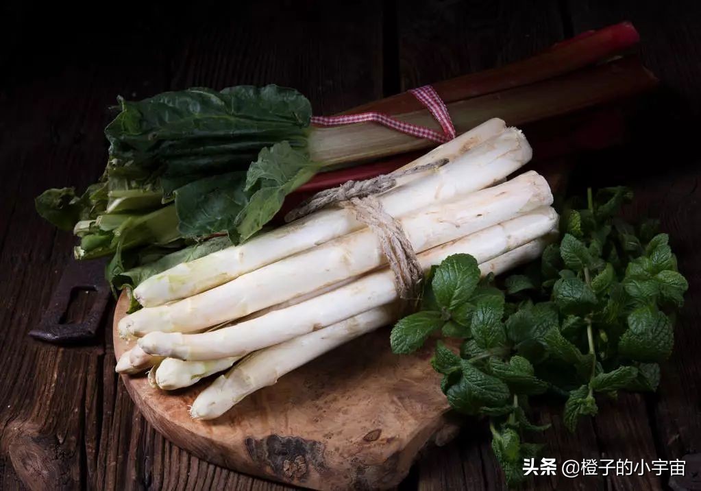 便宜到你怀疑人生的零食店,贵得能让你怀疑人生的菜