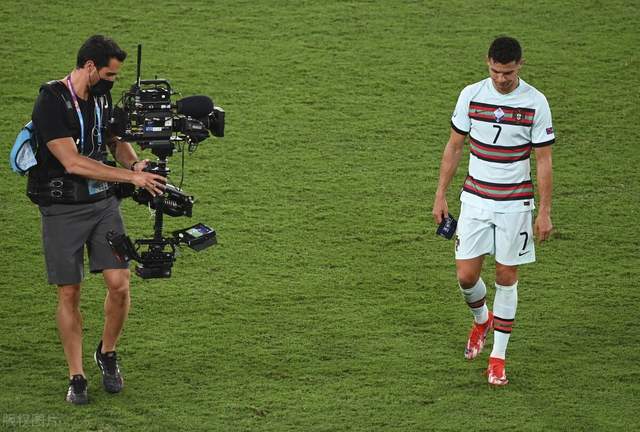 看完欧洲杯决赛看美洲杯,2021欧洲杯荧光绿足球鞋