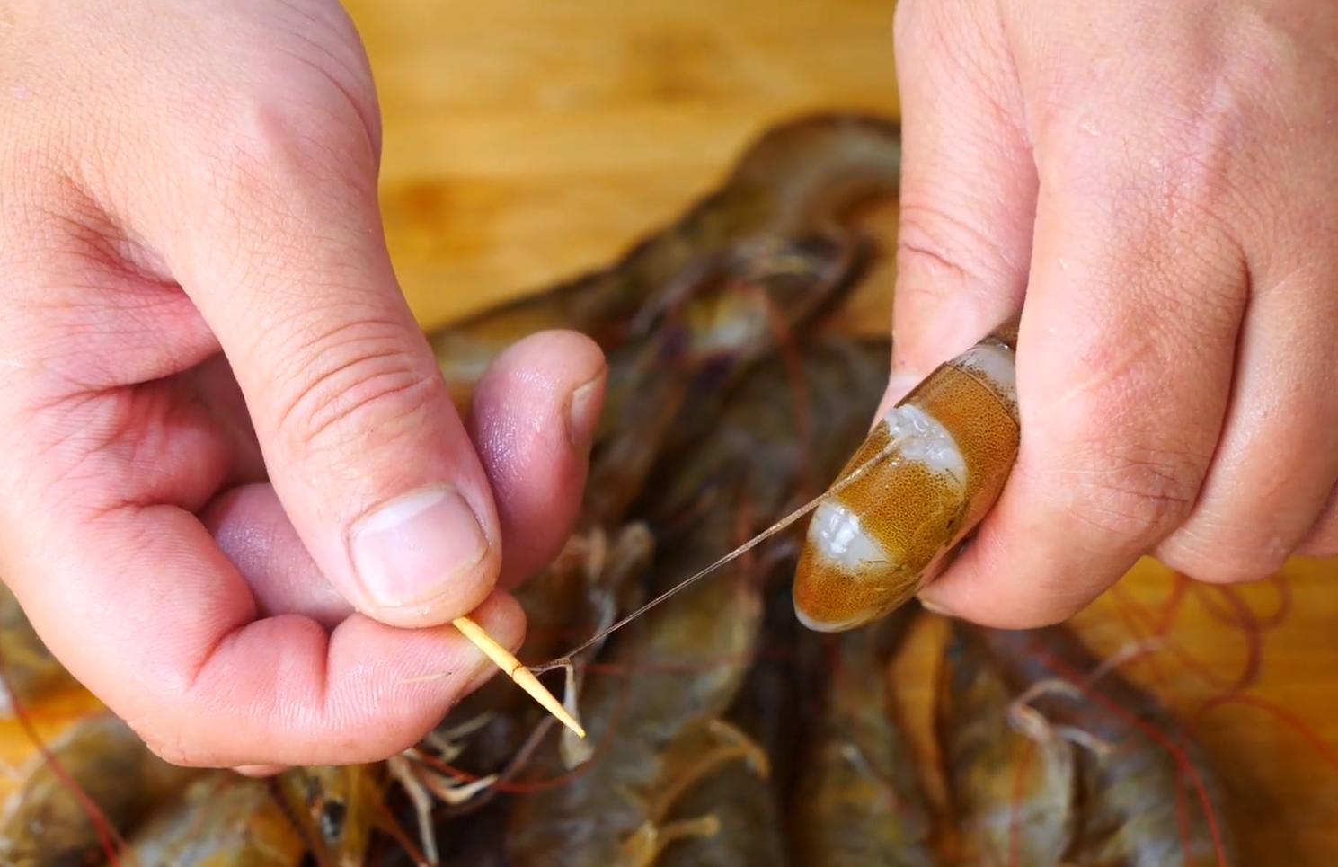 如何教你在家做油焖大虾教程视频,正宗油焖大虾简单只需3步