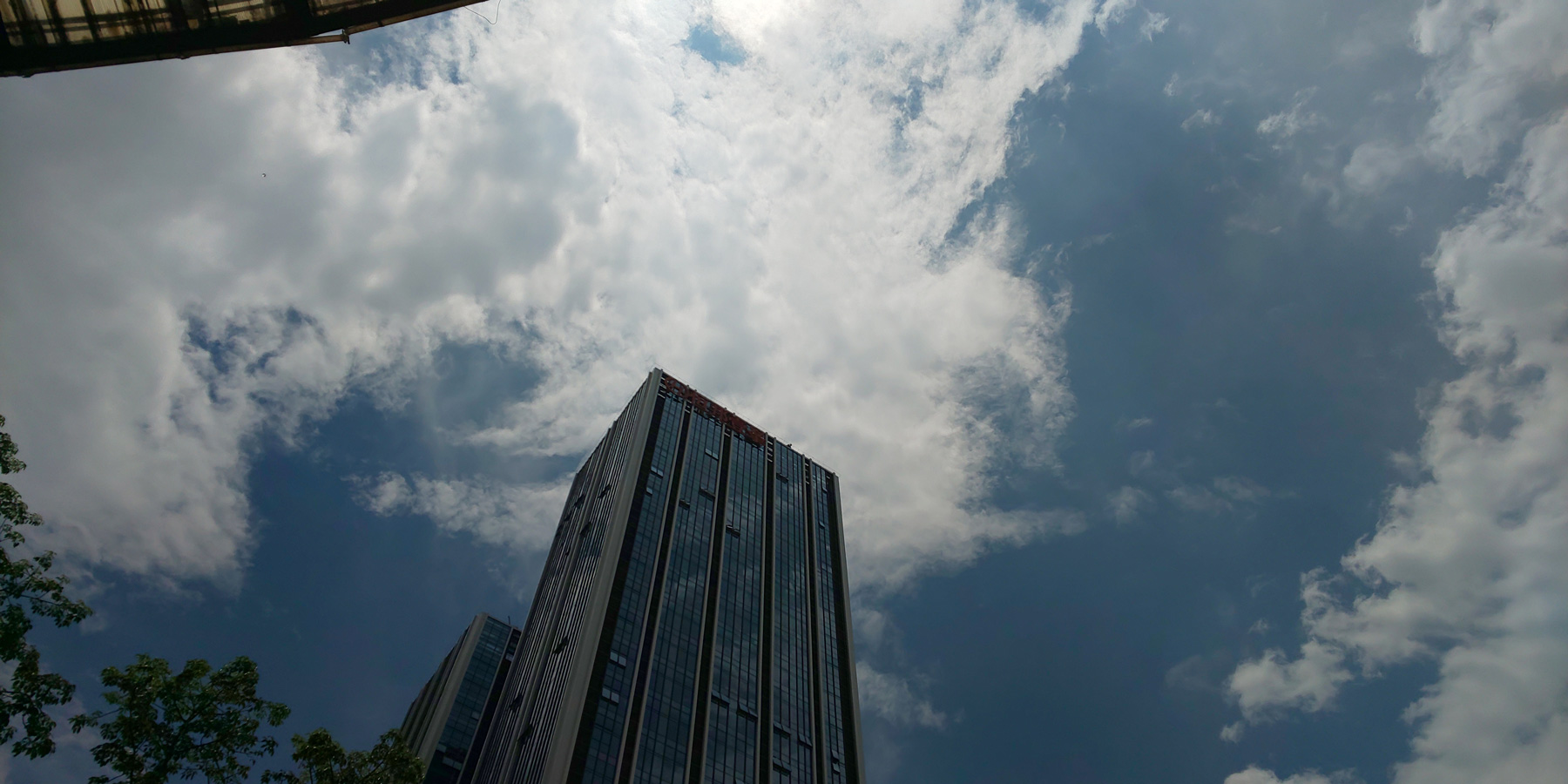 夏普r2主题,夏普r2显示效果