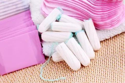 医保给你报销姨妈巾,学校给你免费发姨妈棉条,痛经也值得啊