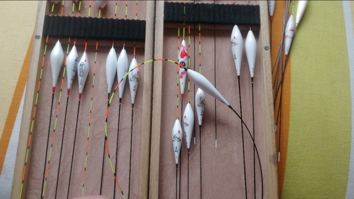 软尾浮漂和硬尾浮漂的区别,钓鲫鱼用硬尾还是软尾浮漂