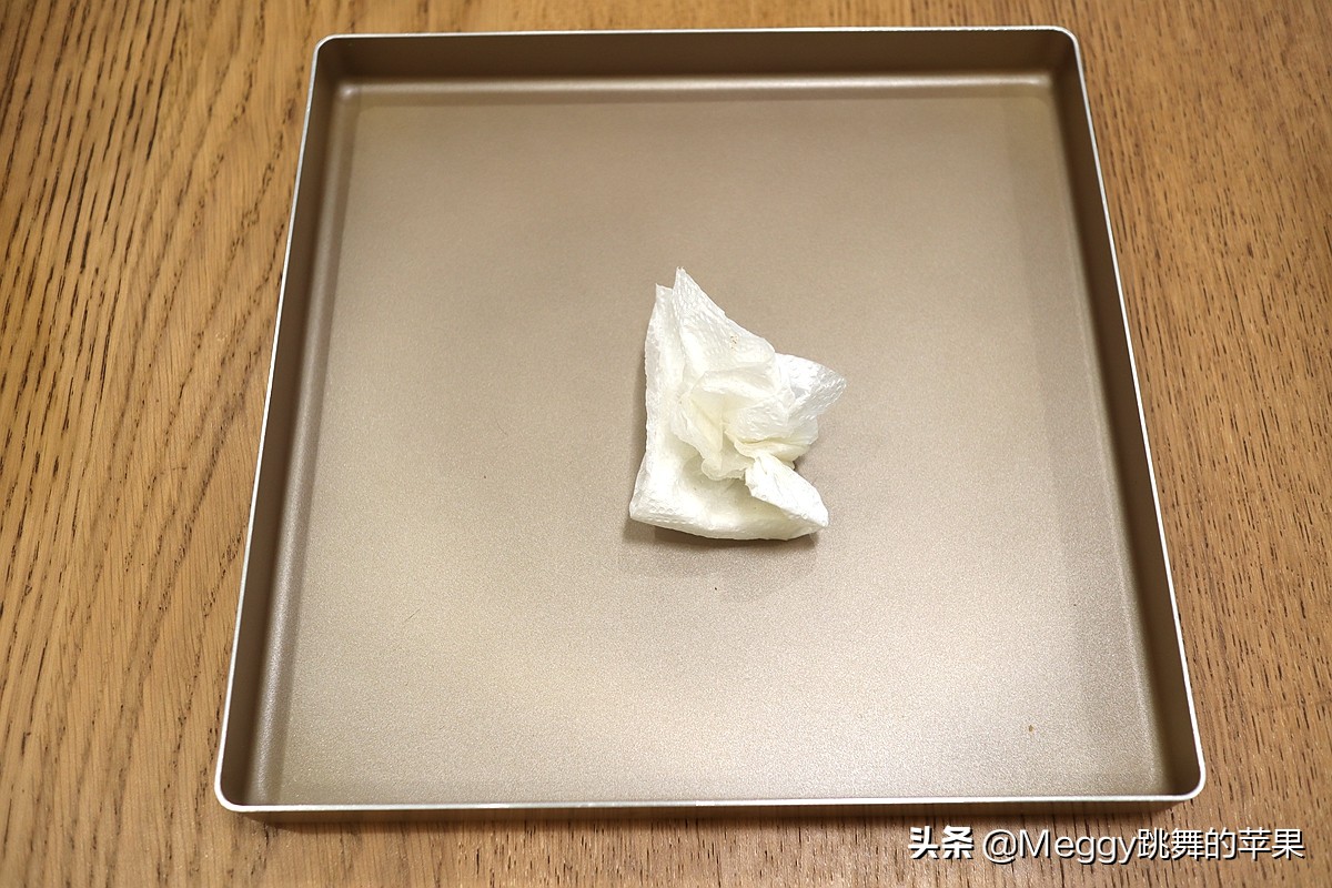 蛋糕卷不塌陷的方法,蛋糕卷怎样不开裂