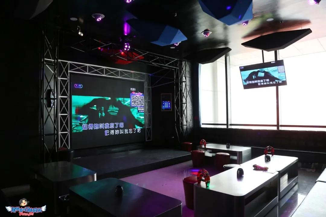 沈阳这家全自助的黑科技夜店风KTV，有机器人小妹可撩