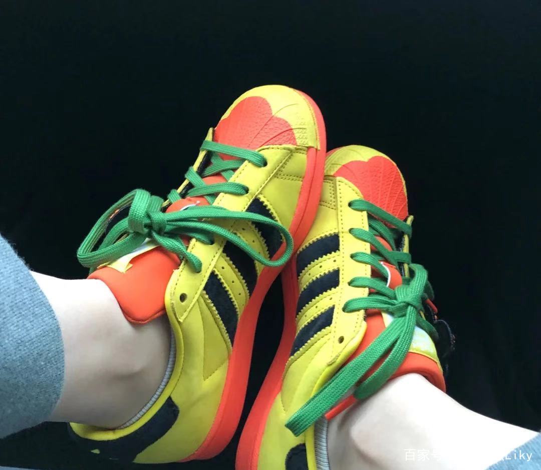 超可爱的Adidas-把小蜜蜂穿在脚上呱