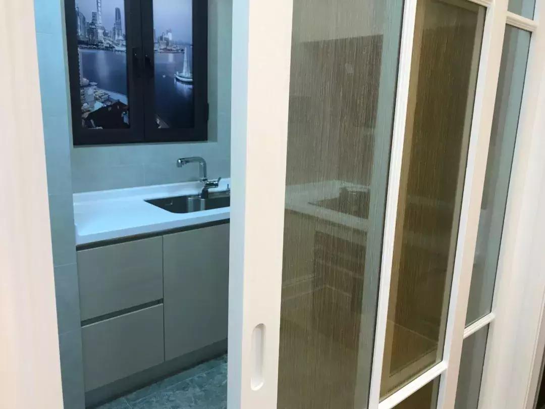 这个神盘只有一栋楼，比隔壁万科便宜100万