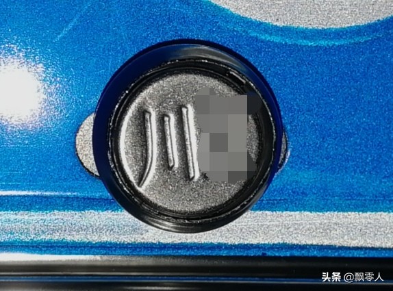 汽车车牌安装方法视频教程,汽车车牌安装方法螺母