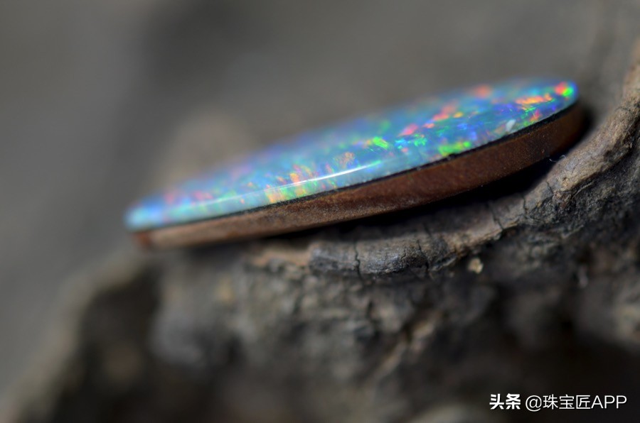 透明欧泊值得镶嵌吗,欧泊首饰保养注意事项