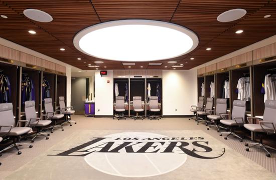 让詹皇起鸡皮疙瘩，让冷面小卡激动不已，斯台普斯到底有多神奇？