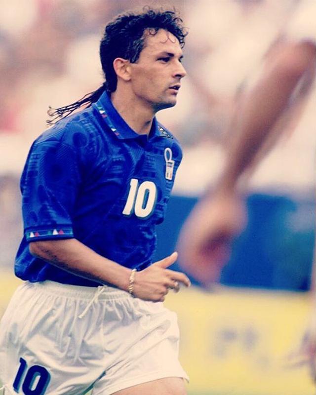 足球史上最伟大的10个进球,足球史上十大球王排名梅西