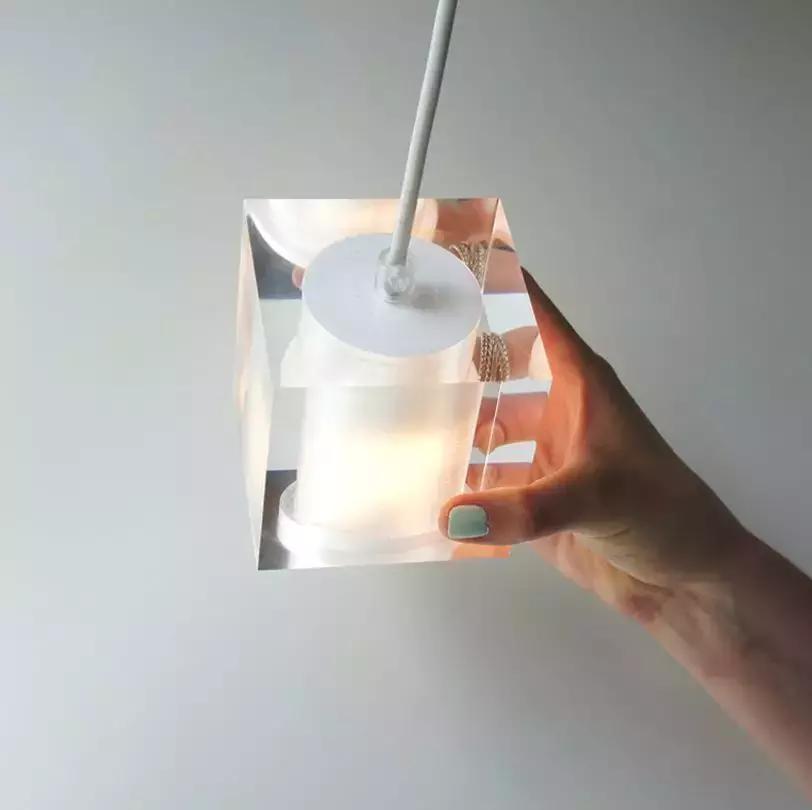 十大轻奢风格灯具,最近流行的极简灯具